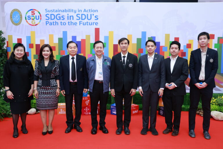 คณะทำงานขับเคลื่อนเป้าหมายการพัฒนาที่ยั่งยืน (SDGs) มหาวิทยาลัยสวนดุสิต จัดเสวนาความยั่งยืนครั้งที่ 5 หัวข้อ “SDGs Together : เผยเคล็ดลับ SDGs…ก้าวไปด้วยกัน”